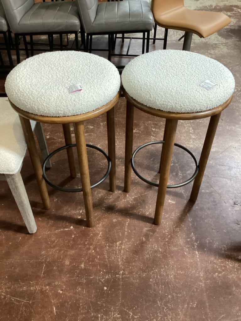 ModWay White Fable Boucle Bar Stool 30x18 (PAIR)
