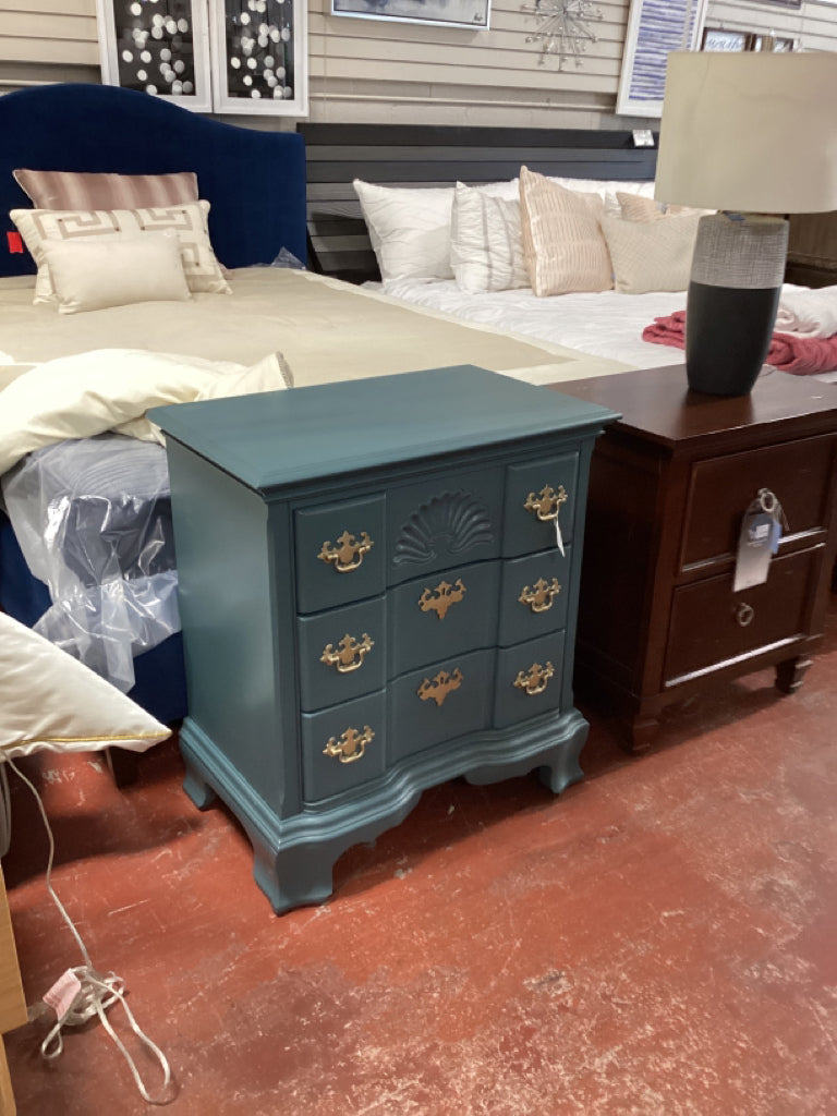 Chest / 3 drawer / green with gold hardware 26.5 x 16 x 29