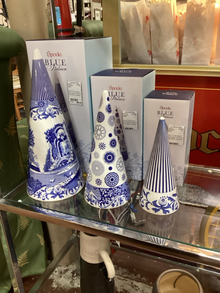 Set of Three Spode Blue Italian Christmas Decorative Topiaries