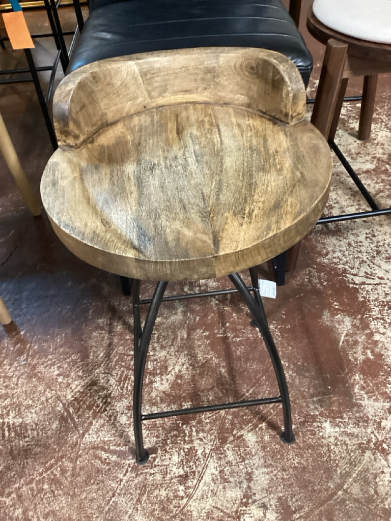 Anteriors Henson  Swivel Counter Stool  97ET2ECU