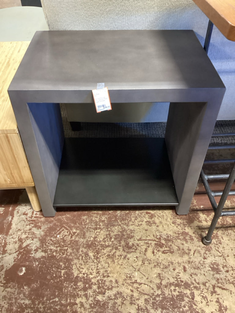 Four Hands Hugo End Table 22x16x22 in grey concrete