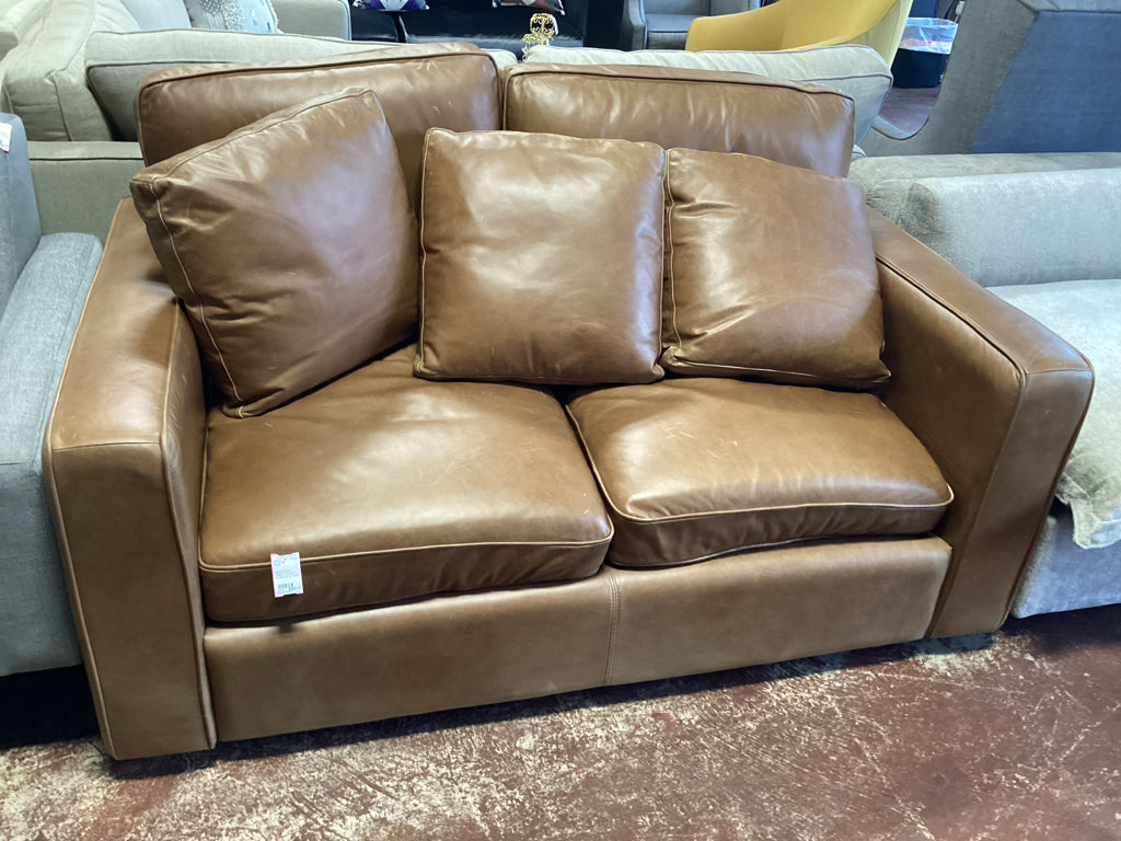 Havenly Winslow  Leather Loveseat  7NJ9WPD2 As found
