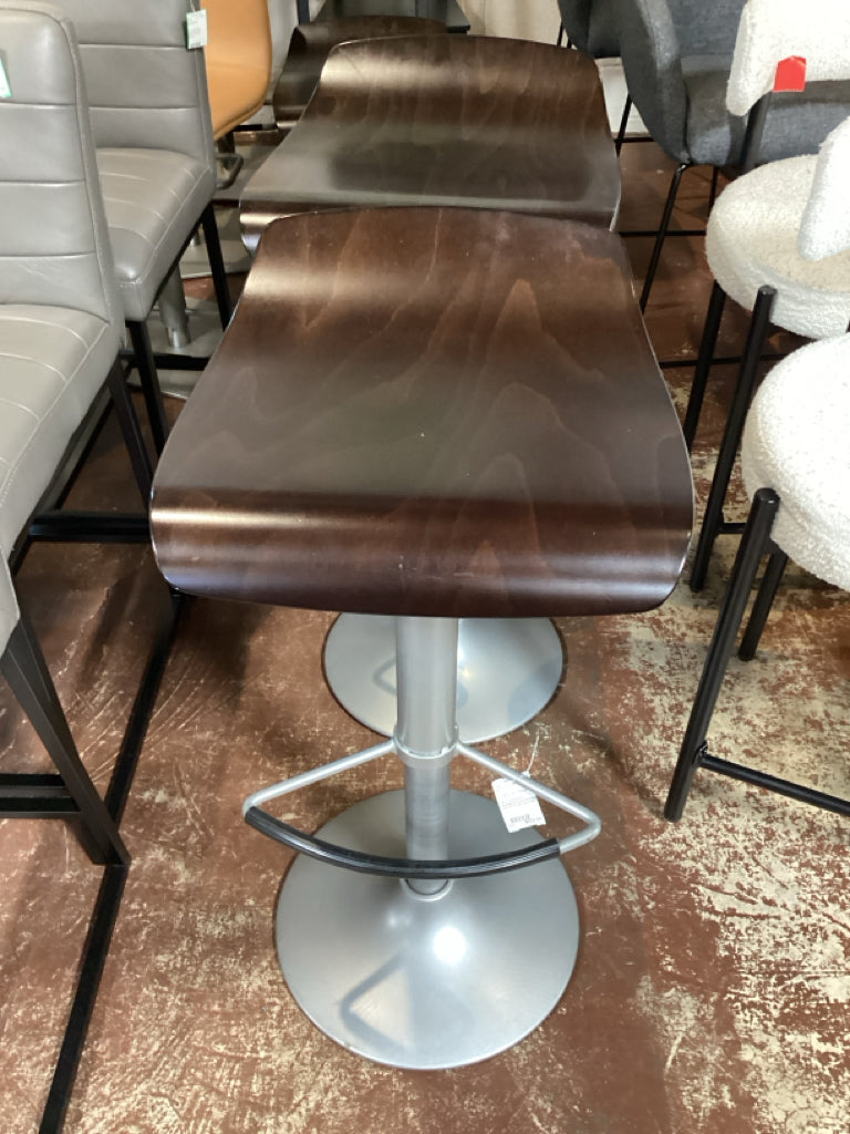 Pair of Contemporary Adjustable Bar Stools Bentwood Seats with Brushed Metal Bas