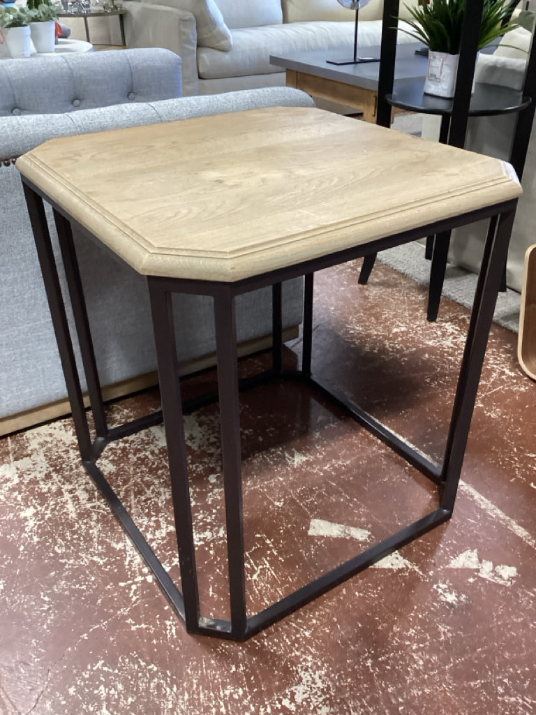 Pottery Barn  Owen Side Table  24" X 24" X 19"