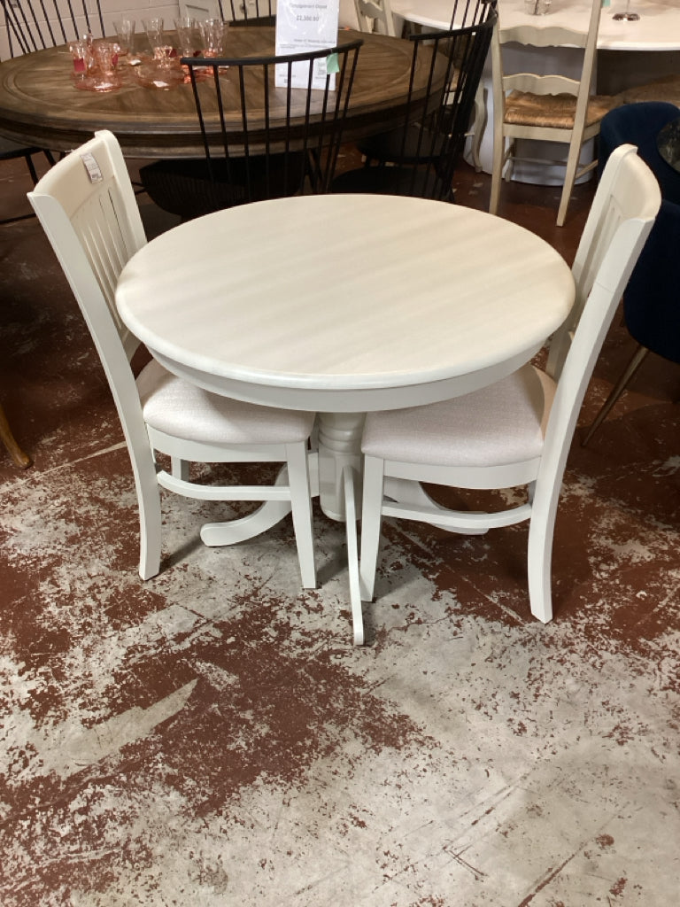 Antique Table 36" Round with Linen White