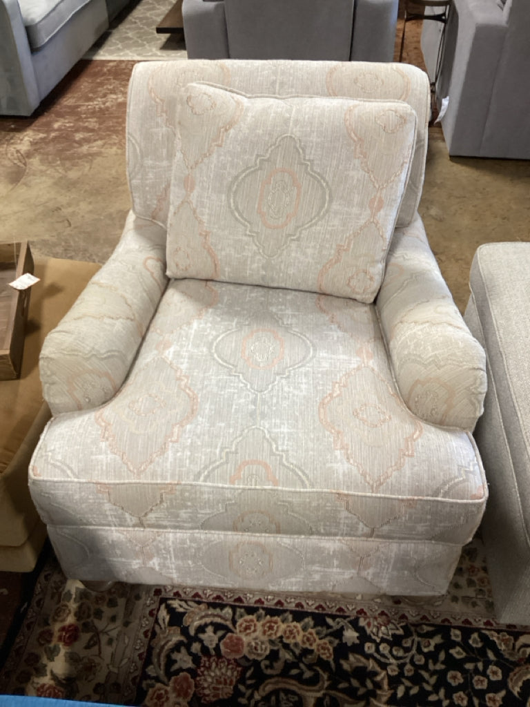 Basset Furniture Arm Chair 38x34x33