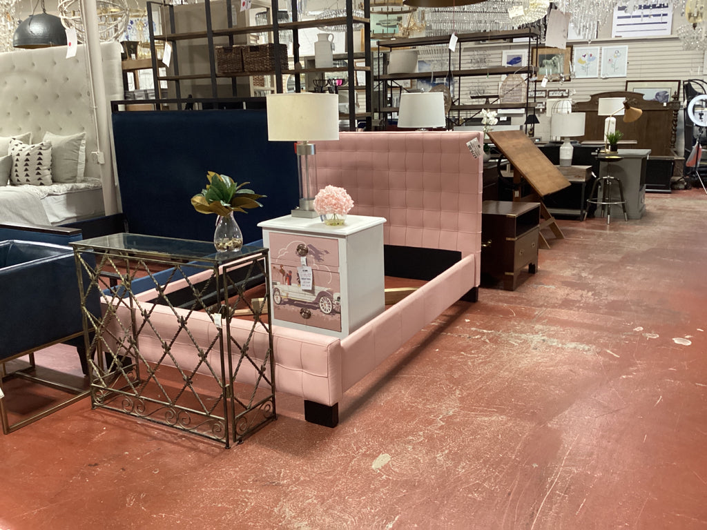 Size Full Pink  Leather Tuffed Bed HB/FB/Sides