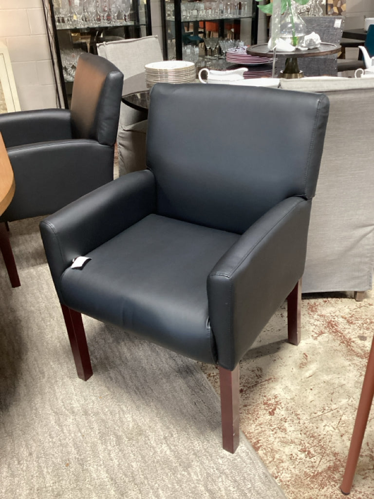Boss Office Products BLACK Armchair 24.5x22.5x35.5