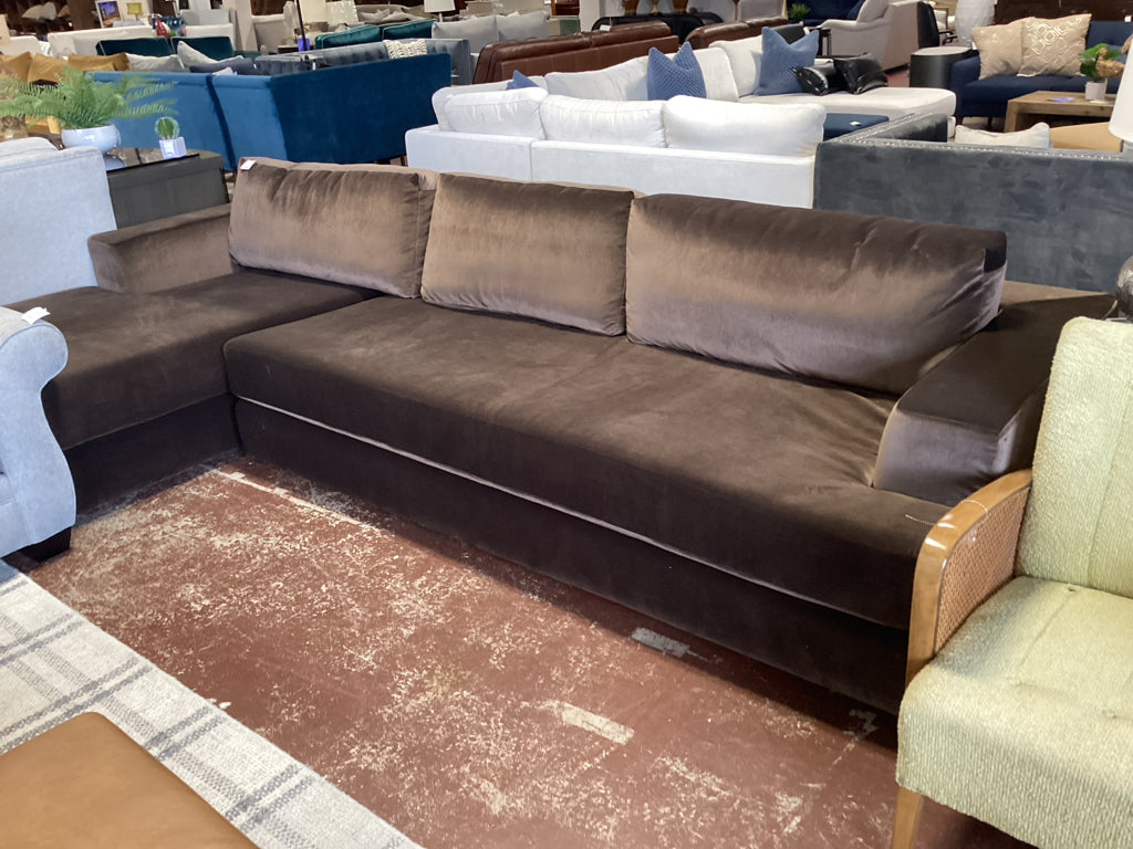 Havenly Lee 3-Seat Right Chaise Sectional Brown
  B4XH8N97