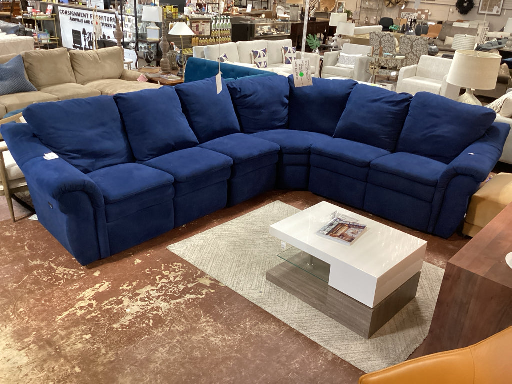 Lazy Boy Sectional / 4 piece / blue reclining end seats