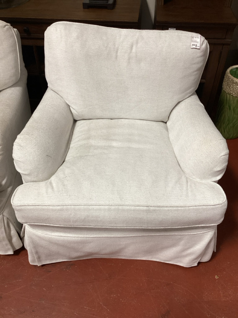 Chair/ Cream slipcovered club chair 35 x 36 x 34 high