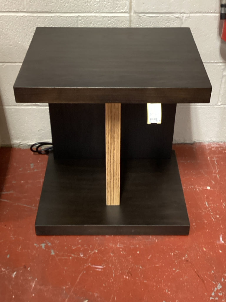 Ashley Dark Brown Side Table w. Power Supply 22x18x24