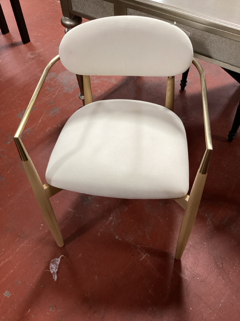 Meridian Furniture Riccio Cream Upholstered Arm Chair 21"W x 20"D x 30"H