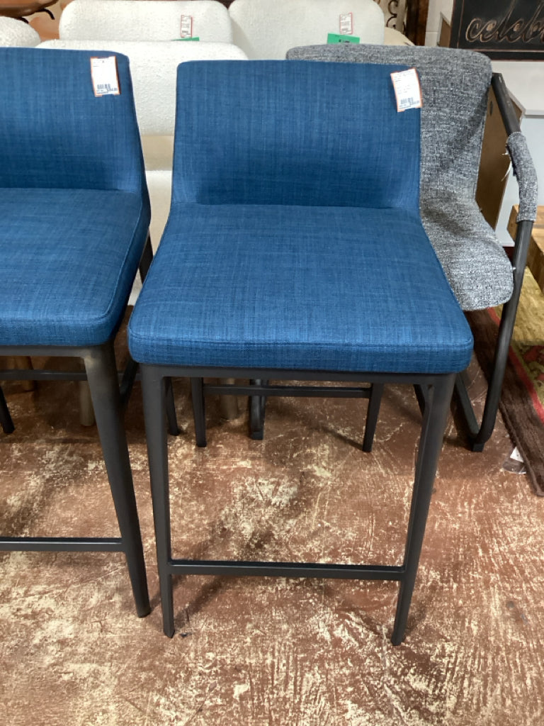 Baron Counter Stool Blue Low Back 2B7U9U72