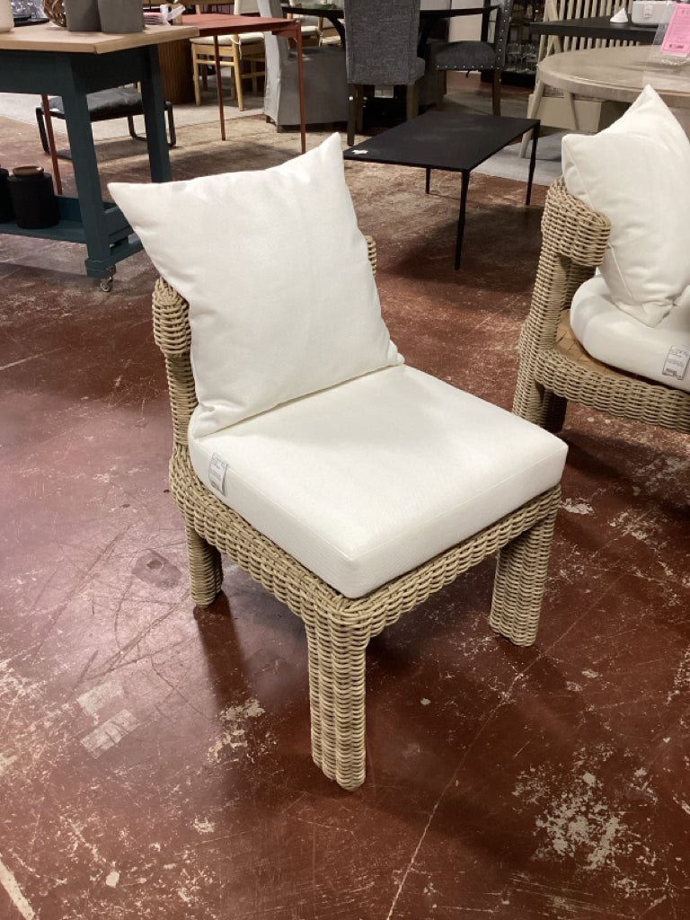 LuLu and Georgia  Hadler Outdoor Dining  Chair EACH  19.75x23.75x27   A6Q2JFER