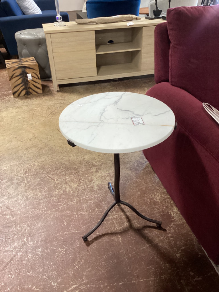 Four Hands Sophie Side Table, Iron Base/Wht Marble Top 18x18x24