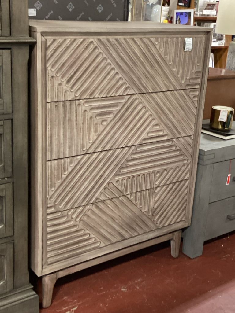 Coaster Modern Carved Geometric 4 Drawer Front Chest 36 X 18 X 49