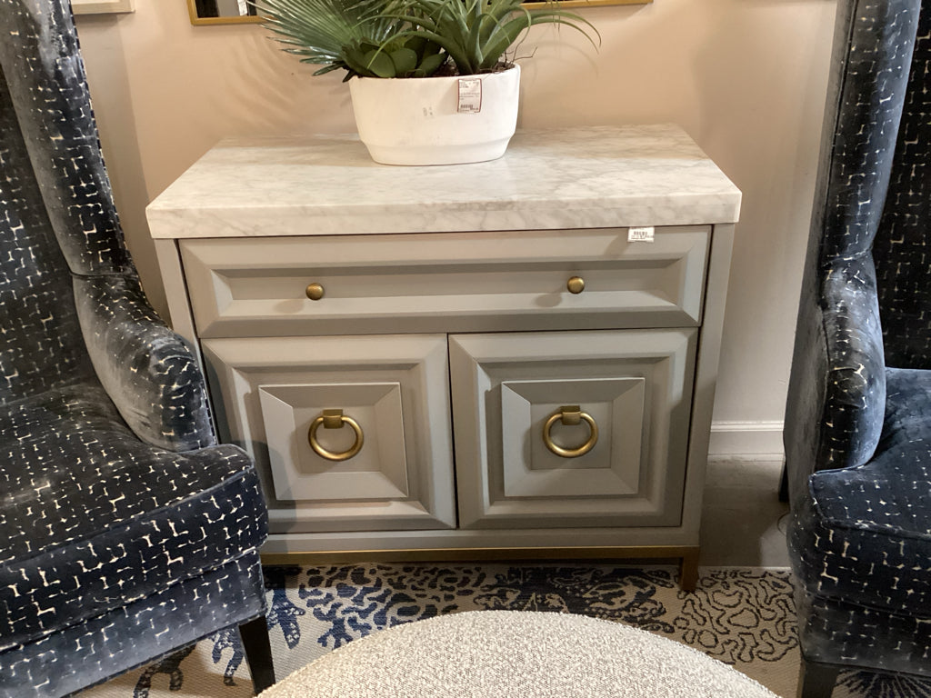 Traditions Gray Acacia Wood Accent chest with Marble Top 5NEVTNC9
