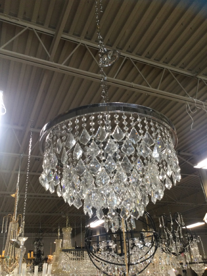 Silver and Crystal 3 T?ier 9 Light Chandelier - 21 x 21