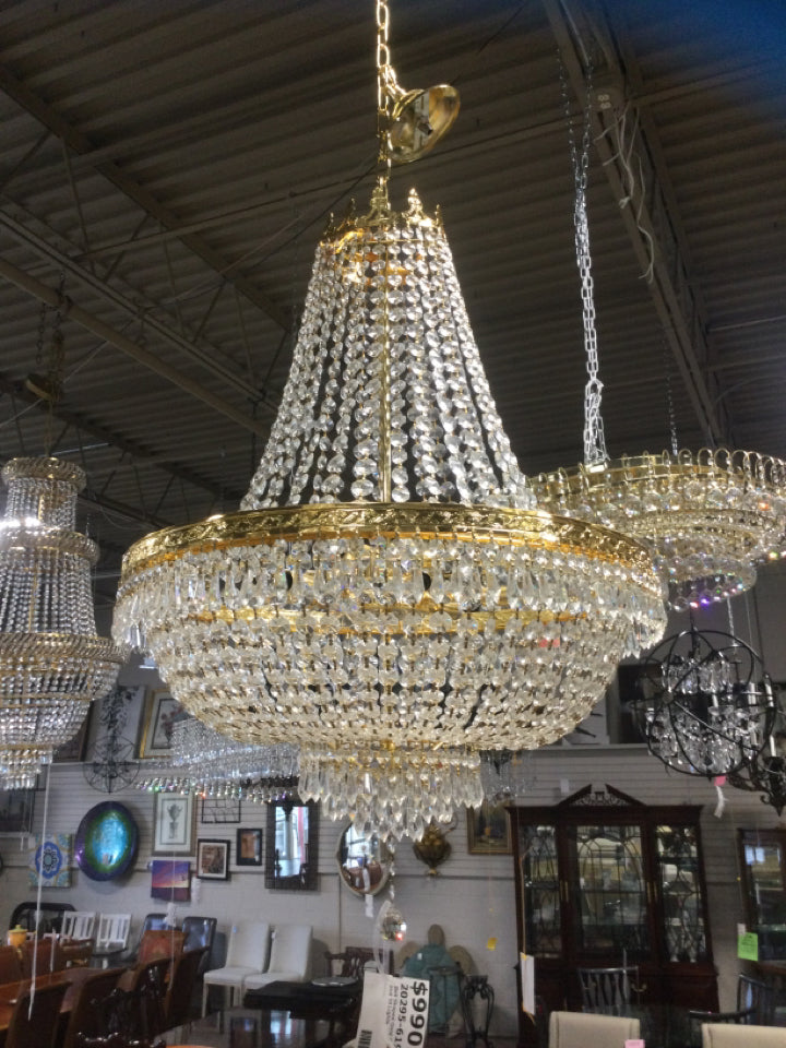 Bell Shaped Gold Chandelier w/Crystals and 10 Lights - 28H x 24W