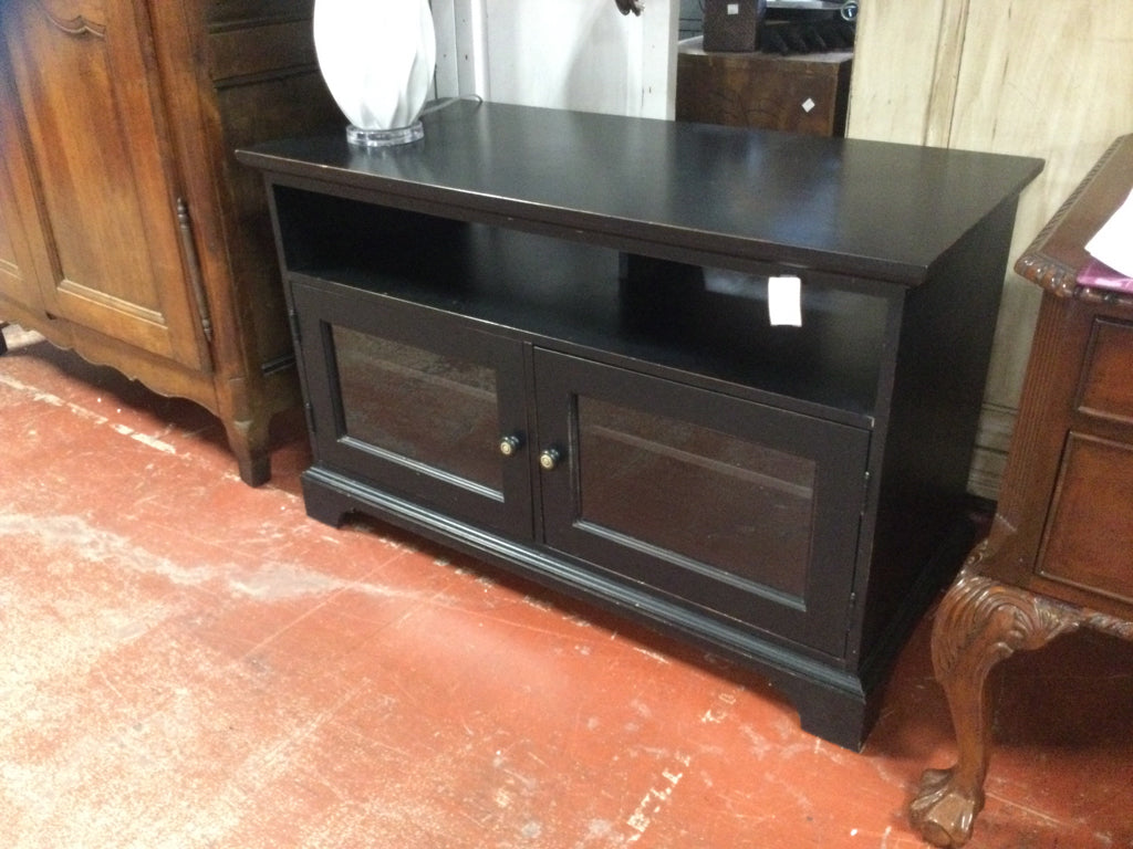 Ethan Allen Media Cabinet/TV Stand 45 X 21 X 28 (as found)